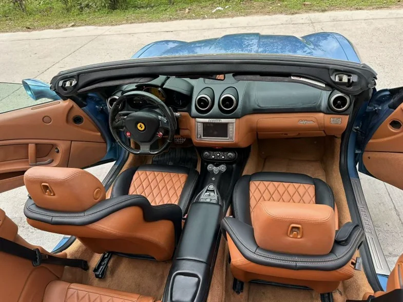 法拉利California 后面外观三