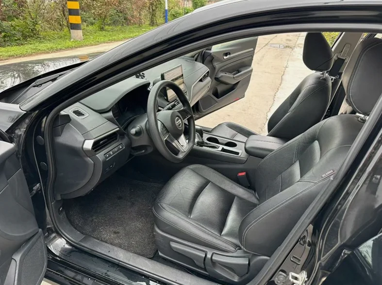 日产天籁 后面外观二