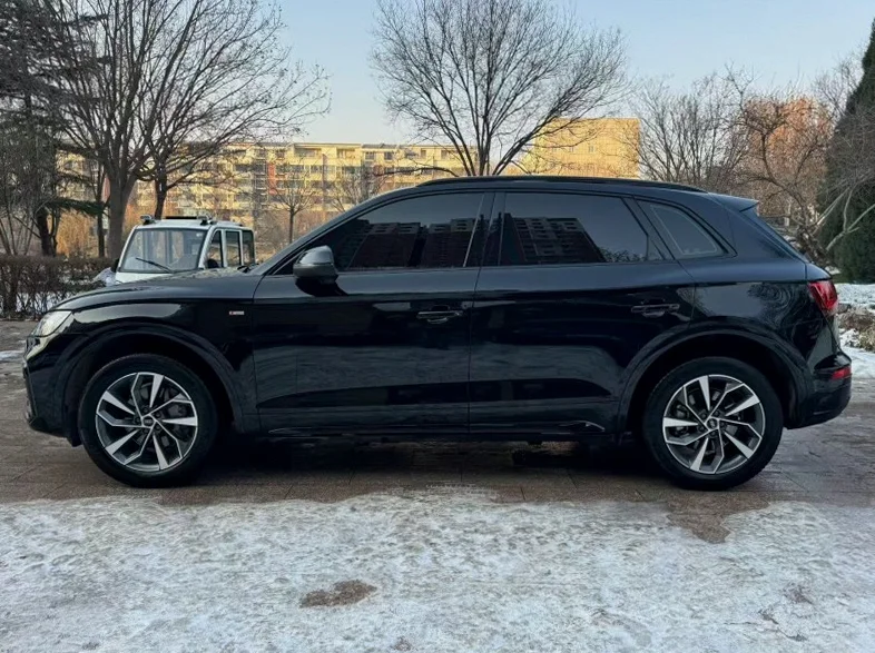 奥迪Q5 后面外观二