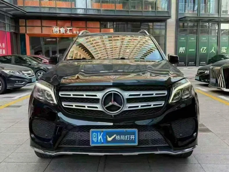 17年奔驰GLS400七座动感型