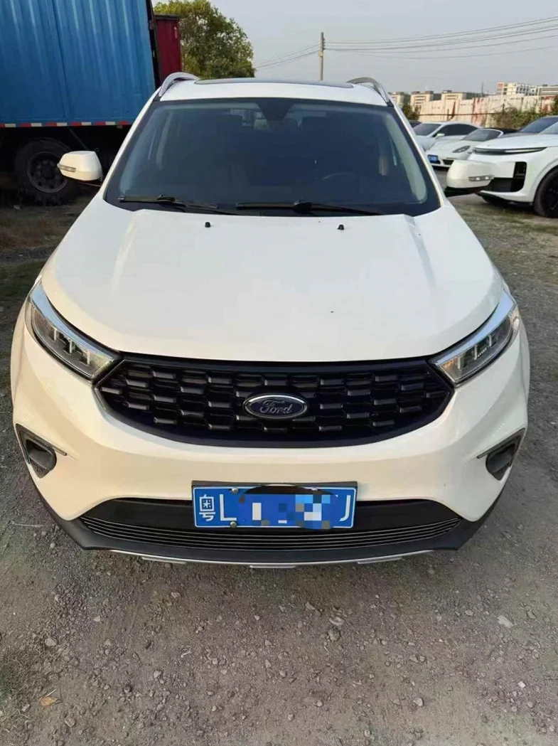 22年福特领界1.5T铂领型SUV