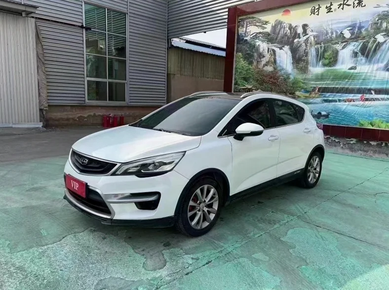 吉利帝豪 正面外观二