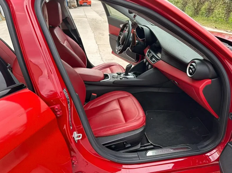 阿尔法·罗密欧Giulia 后面外观二