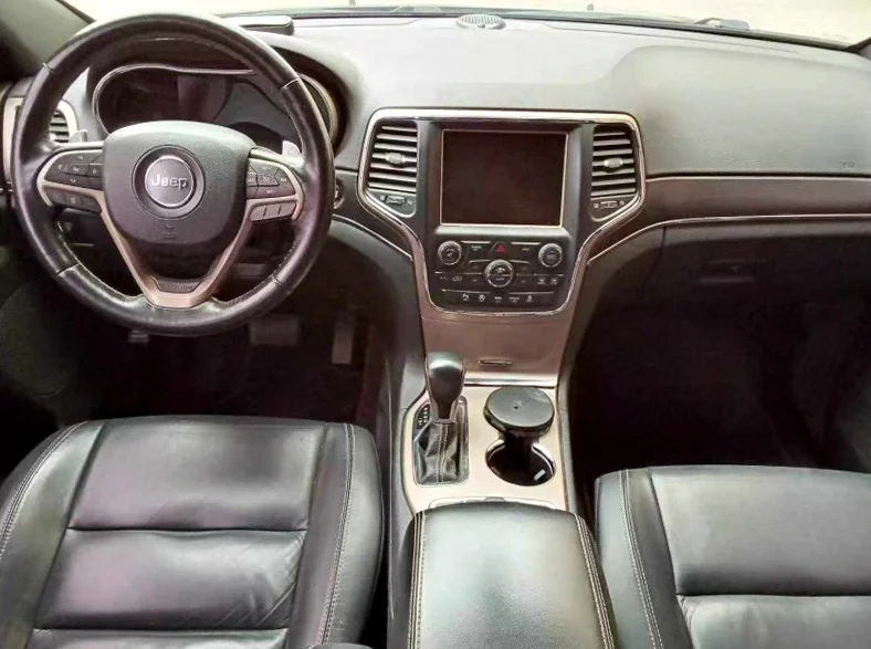 Jeep大切诺基 后面外观二