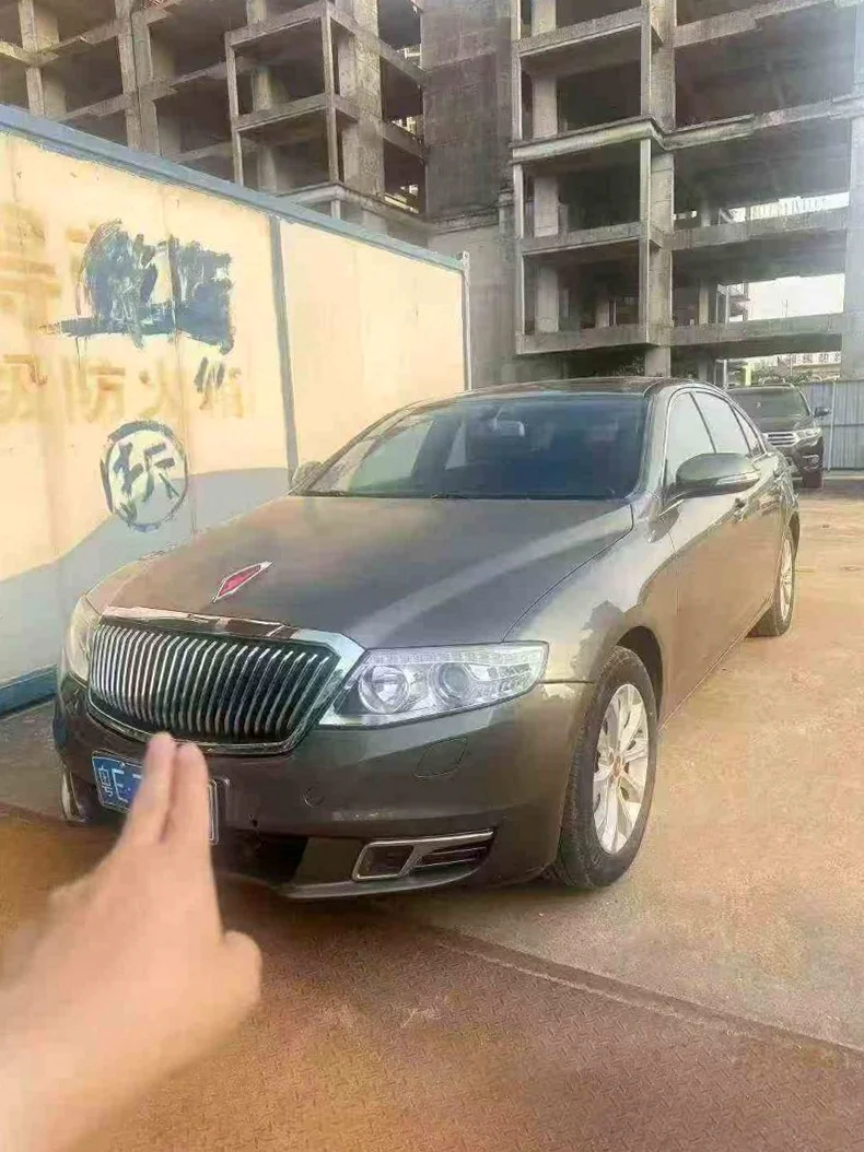 红旗H7 正面外观二