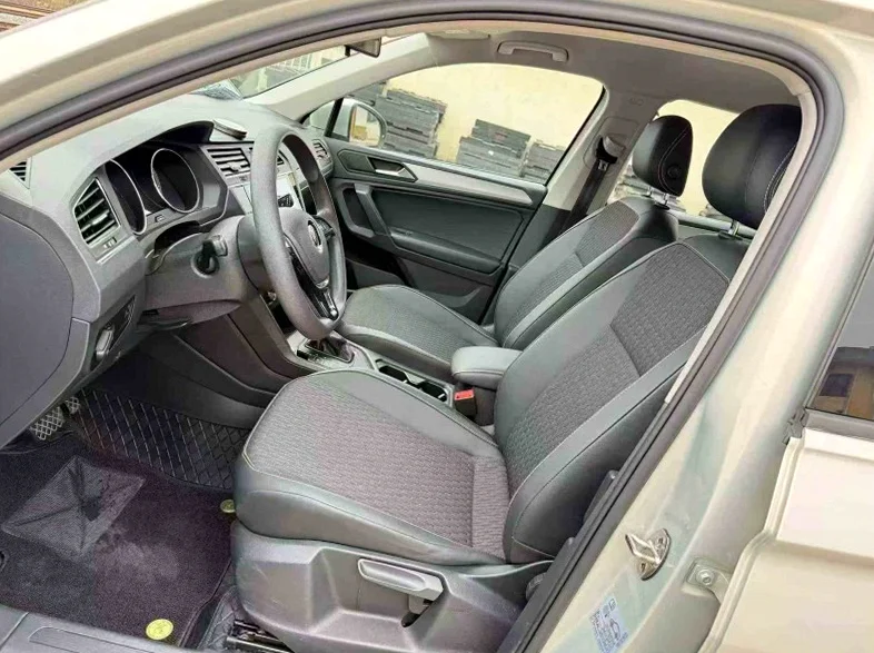 大众途观 后面外观一