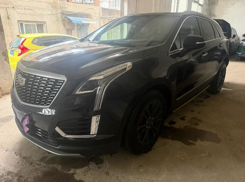 凯迪拉克XT5 正面外观三