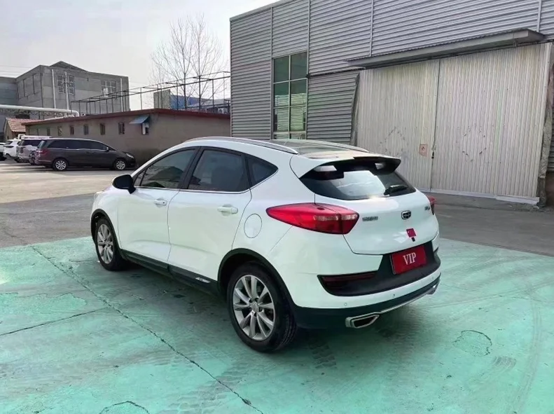 吉利帝豪 后面外观二