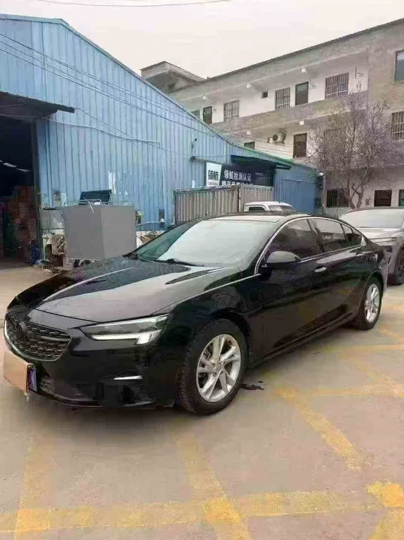 别克君威 正面外观三