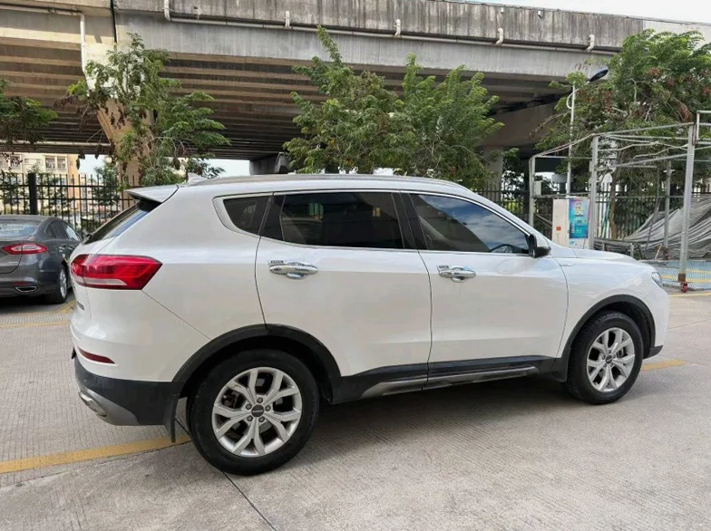 哈弗H6 内饰后排