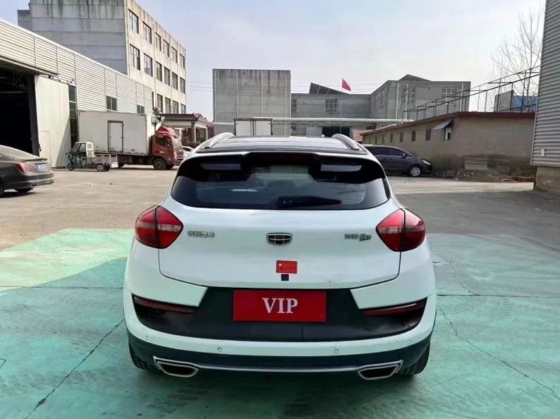 吉利帝豪 驾驶室