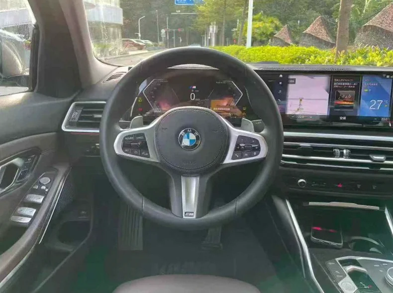 宝马3系 内饰前排