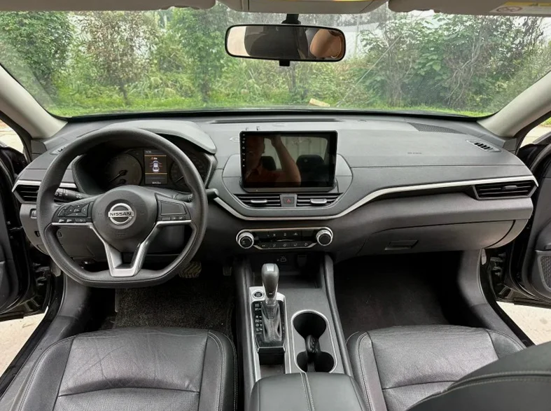 日产天籁 后面外观三