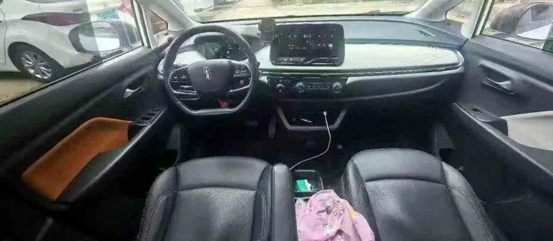 奔腾E05 正面外观二