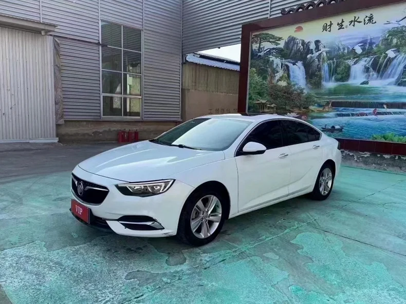 别克君威 正面外观二