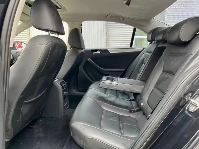 大众速腾 后面外观三