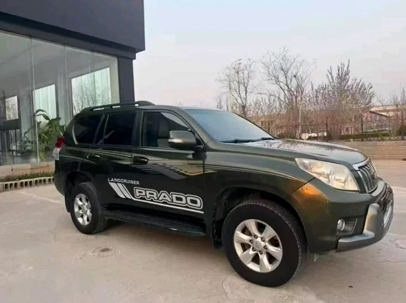 丰田普拉多 正面外观二