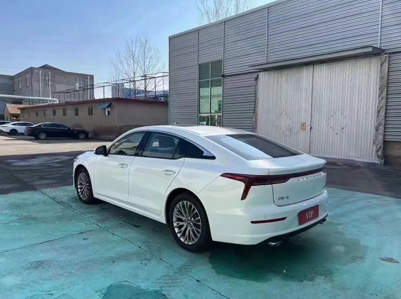 奔腾B70 内饰后排