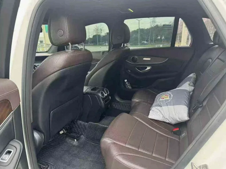 奔驰GLC 后面外观二