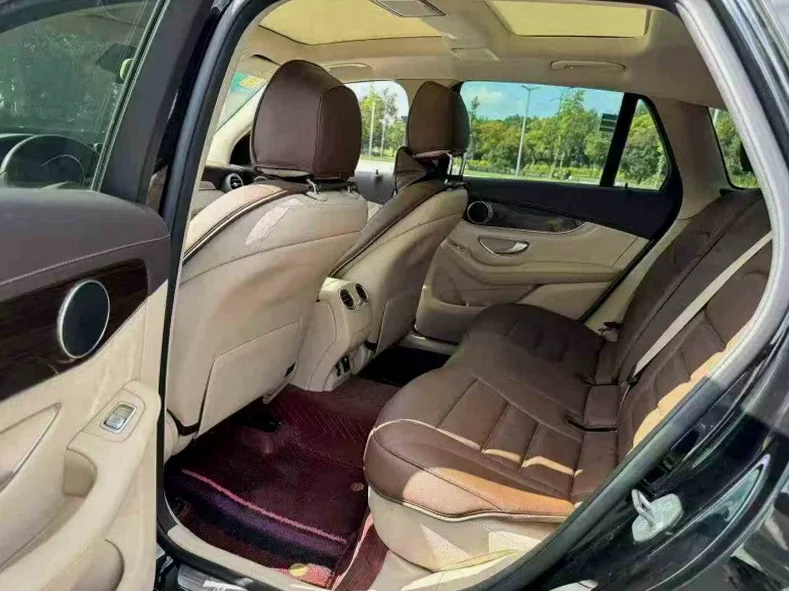 奔驰GLC 后面外观二