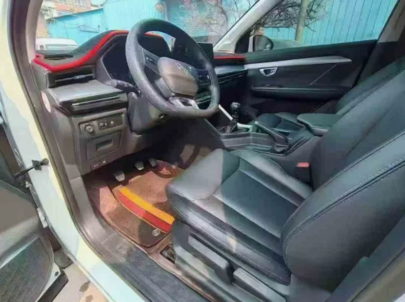 五菱汽车星辰 后面外观三