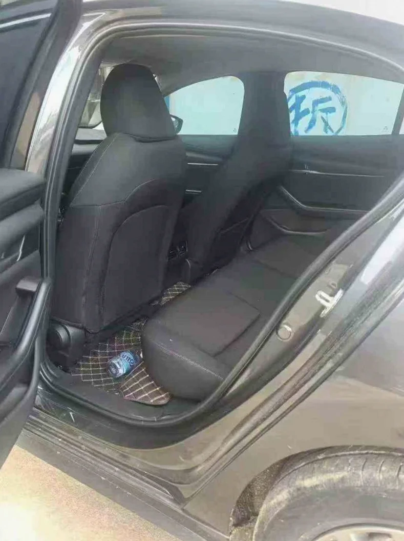 马自达昂克赛拉 后面外观二