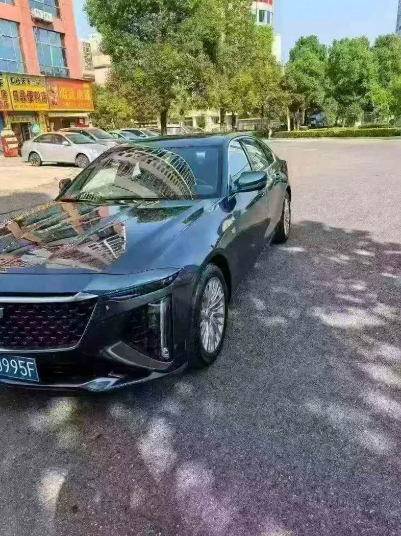 凯迪拉克CT6 正面外观三