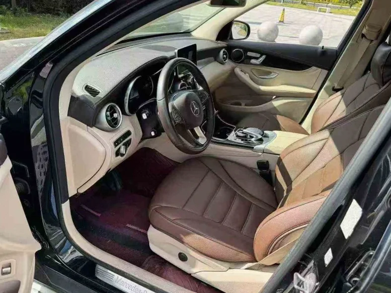 奔驰GLC 后面外观三