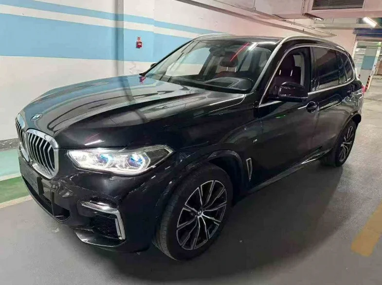 宝马X5 正面外观二