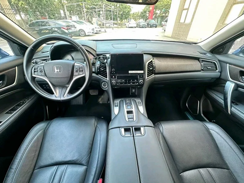 本田冠道 后面外观一