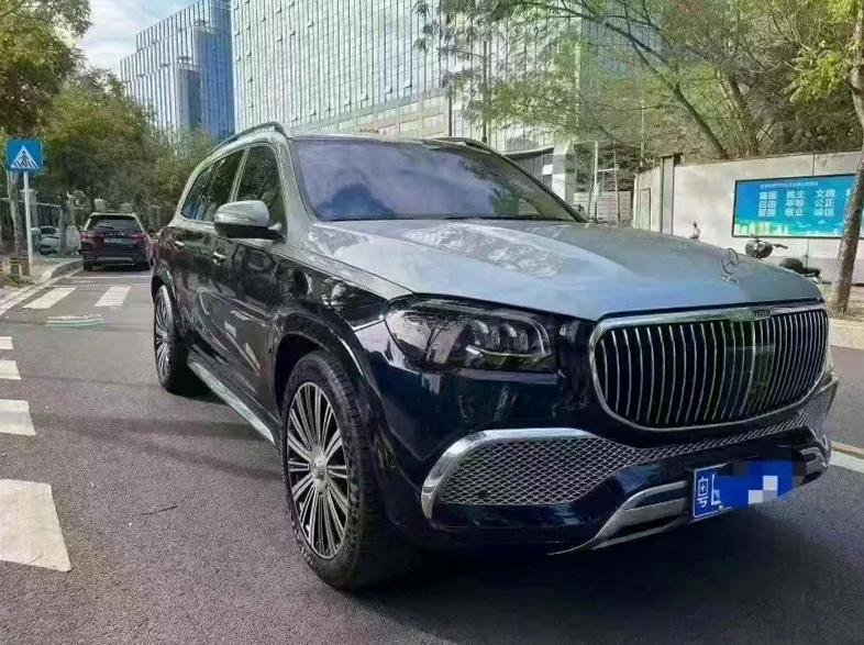 奔驰迈巴赫GLS 后面外观二