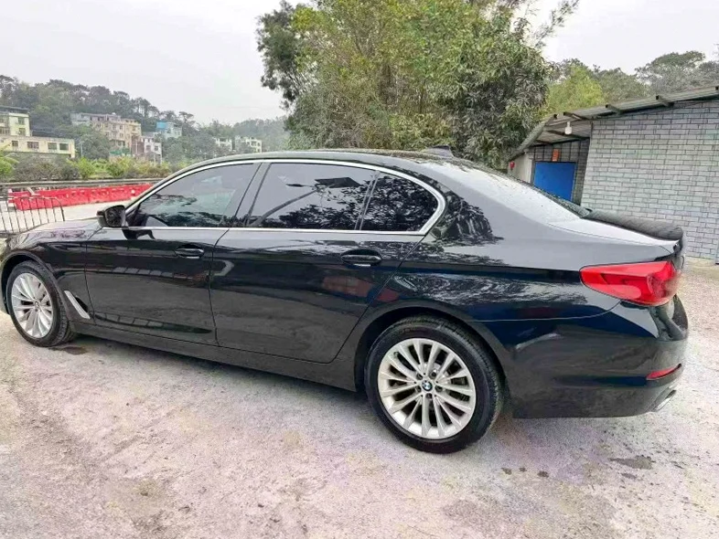 宝马5系 内饰前排