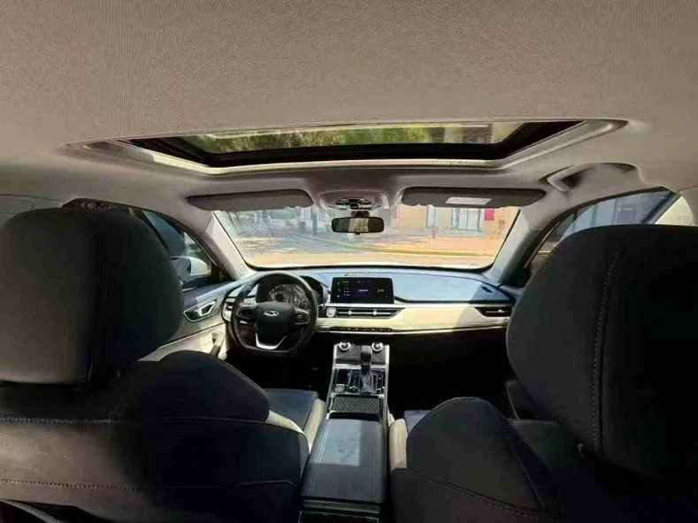 奇瑞瑞虎 后面外观一