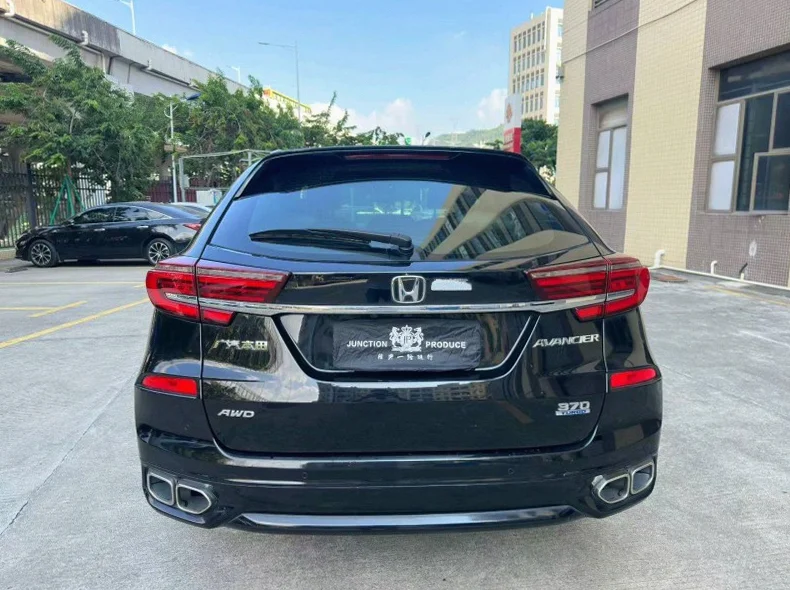 本田冠道 驾驶室