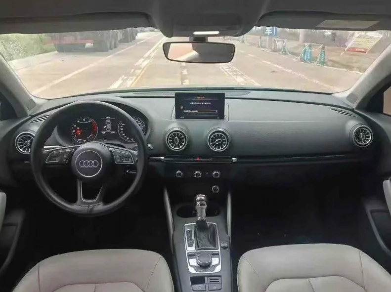 奥迪A3 后面外观三