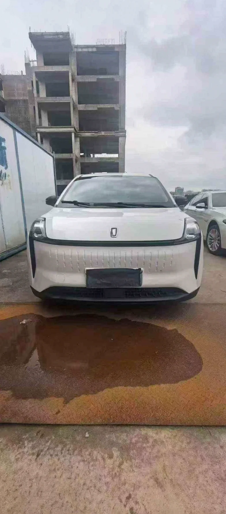 24年奔腾E05 纯电动续航425