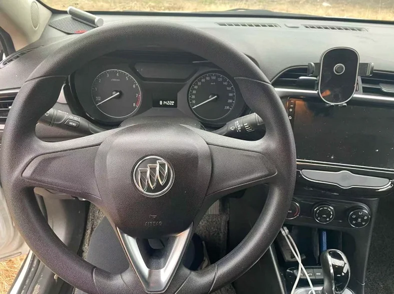 别克凯越 后面外观二