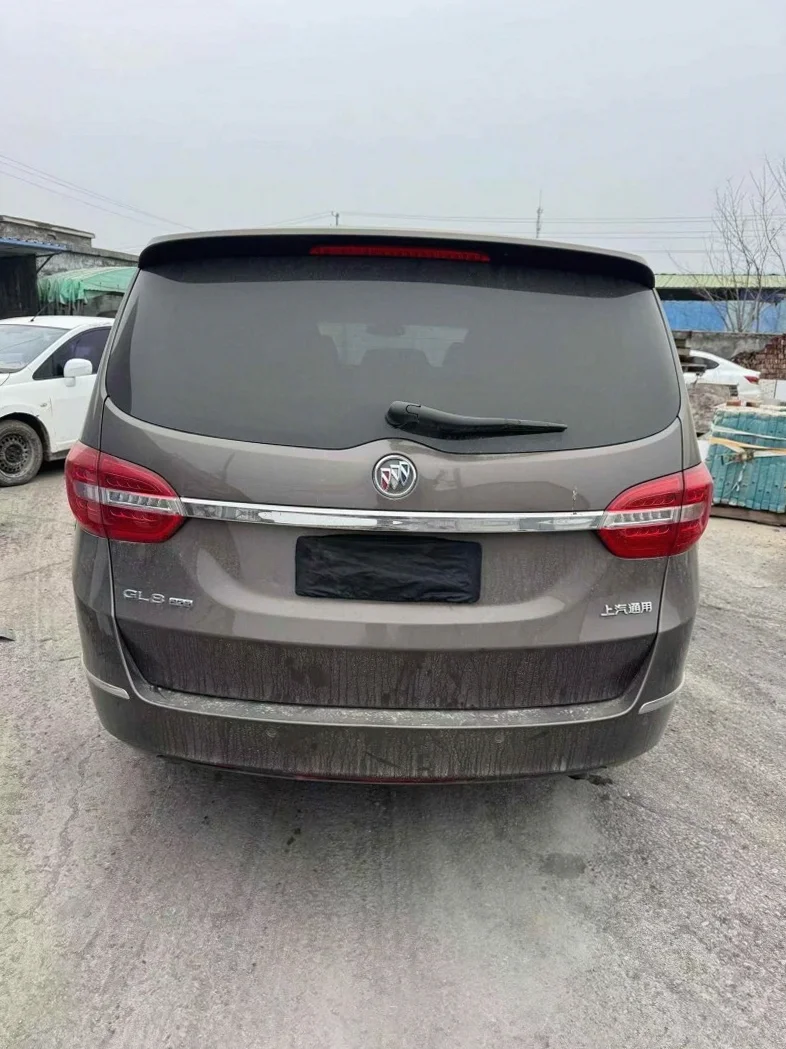 别克GL8 内饰后排