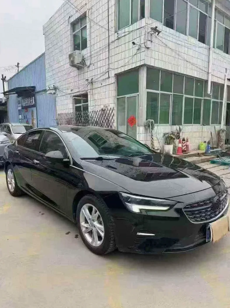 别克君威 正面外观二