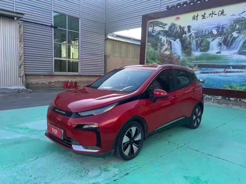 北汽新能源EX 正面外观二