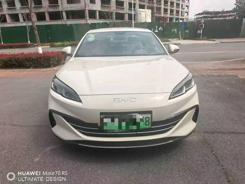 2025年比亚迪海豹